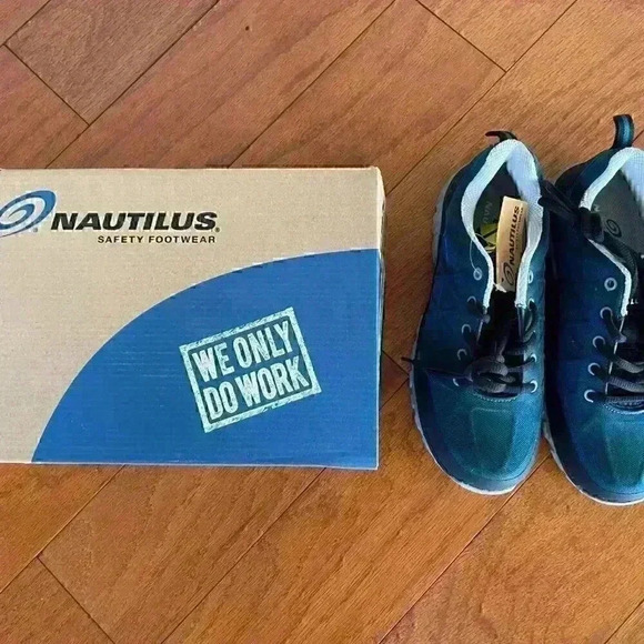 Nautilus Safety Steel toe Footwear Women's D N1073 Spark EH NIB (Save $50.00) - Picture 6 of 7